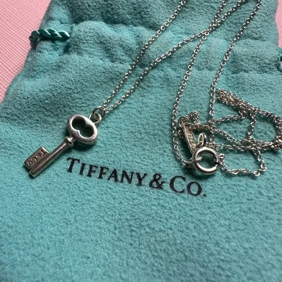 Preowned Tiffany & Co. sterling silver key charm necklace - Picture 4 of 8